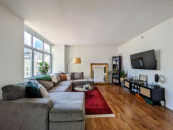 4th image of 260 W 26th St APT 10Q