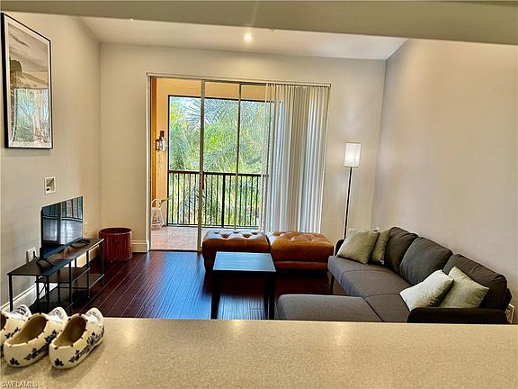 3rd image of 1180 Reserve Way APT 302