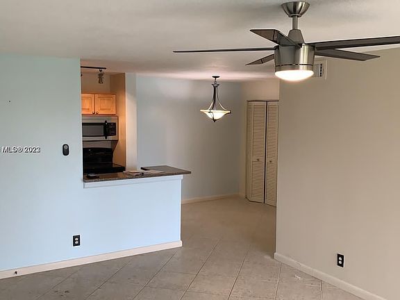 3rd image of 10765 Cleary Blvd APT 204