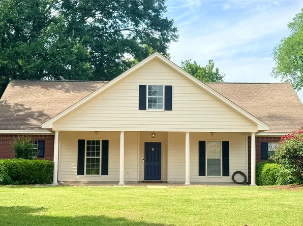 11 Tecumseh Dr, Montgomery, AL 36117