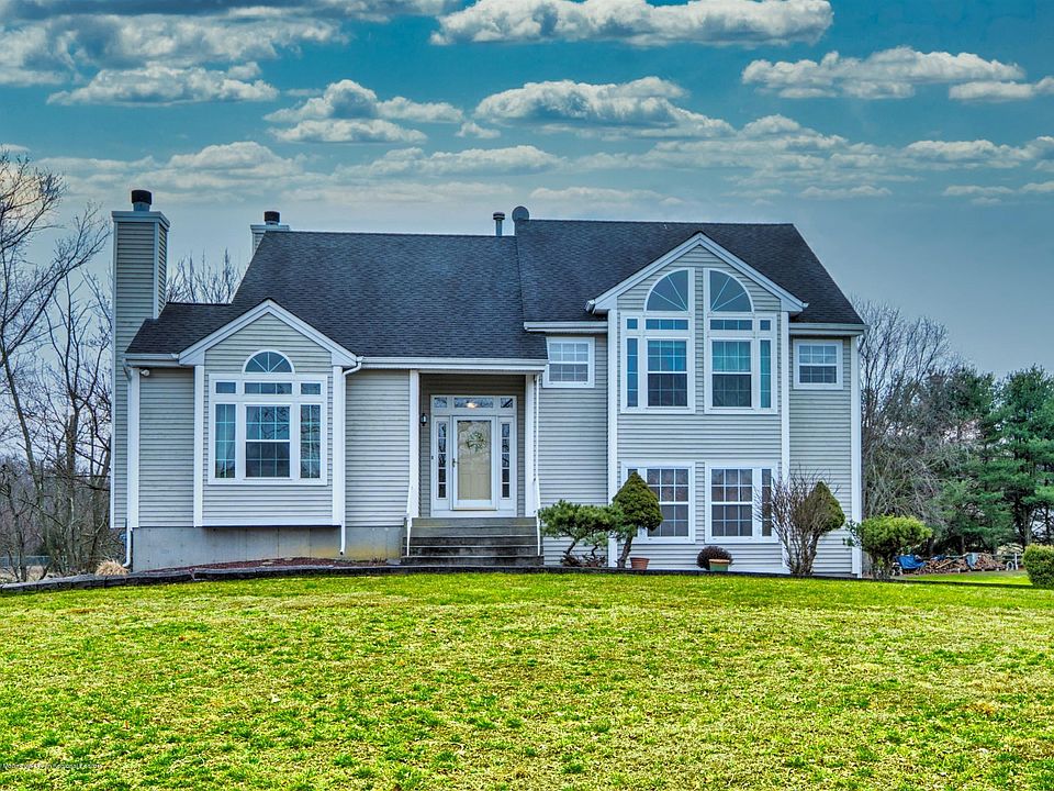 1st image of 2 Hampshire Ct