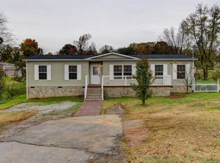609 Cusick Rd, Maryville, TN 37804