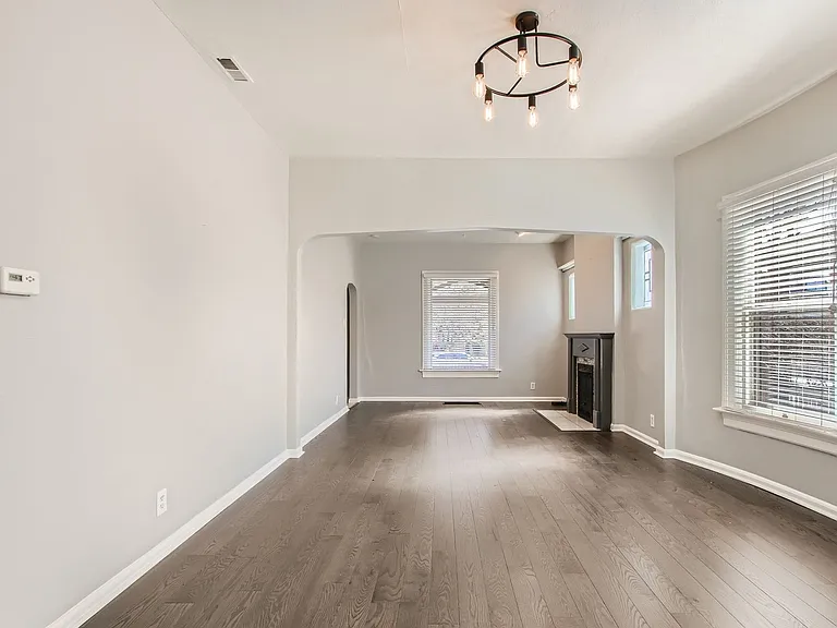 445 N Washington St — Photo 11