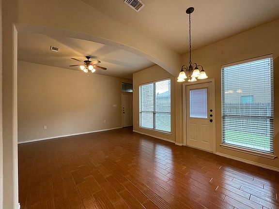 4th image of 1129 Brown Rock Dr #1129