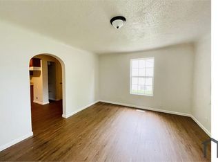 23 Gloria St, Cahokia, IL 62206