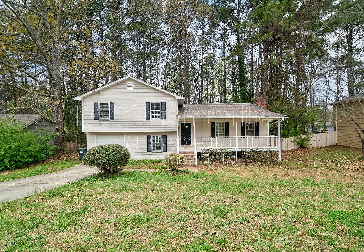 3 bed, 2.0 bath, 2240 sqft, $1,895 — Photo 2