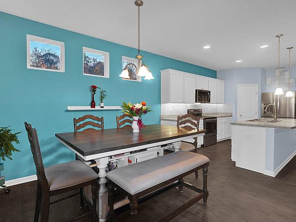 3rd image of 883 Corylus Dr SW
