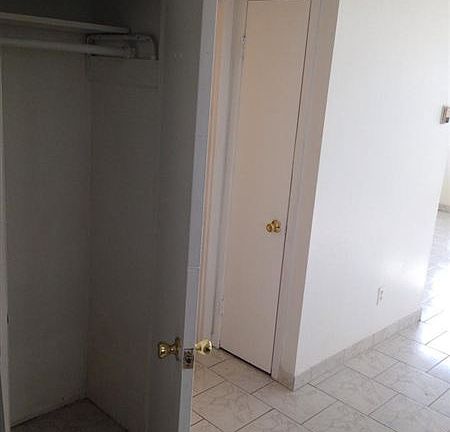 Closet 2