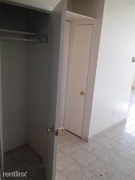 Closet 2