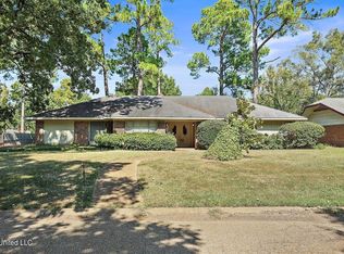 740 Woodhill Rd, Jackson, MS 39206