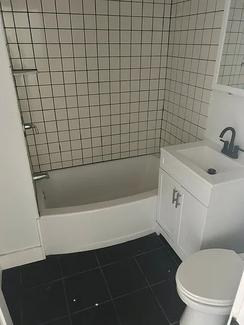 3 bed, 800 sqft, $1,500 — Photo 3