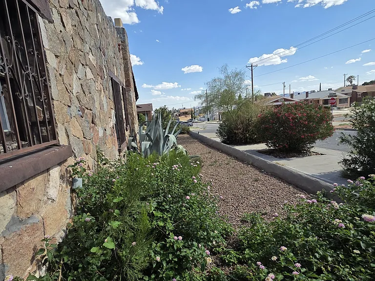 2801 Aurora Ave #C — Photo 8