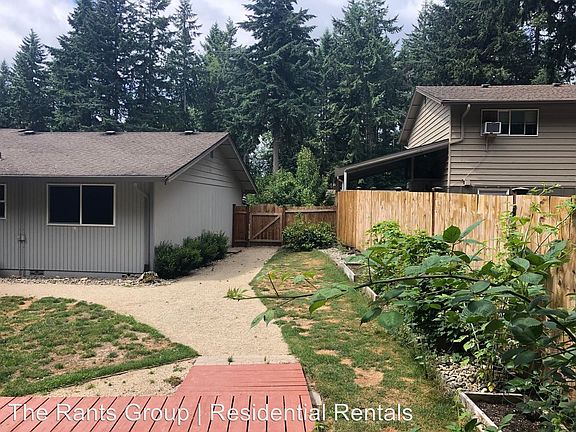 3rd image of 4338 Frontier Dr SE