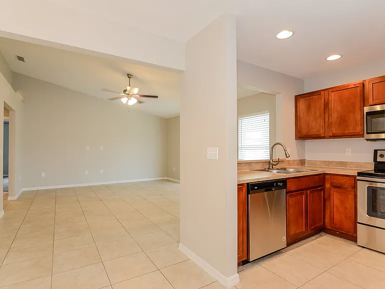 2937 Coach Lamp Rd — Photo 5