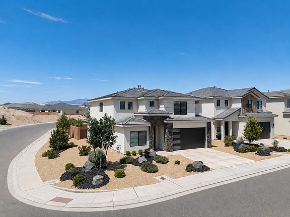 2nd image of 1403 E White Desert Dr