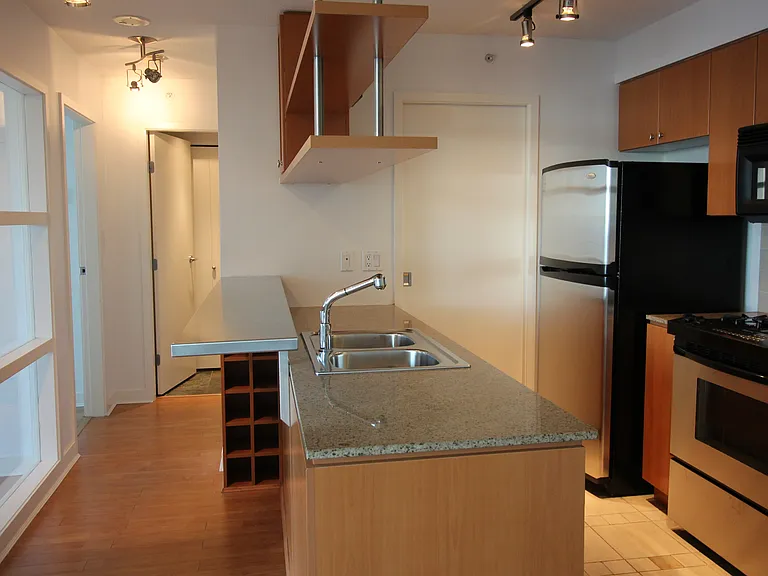 1495 Richards St #901 — Photo 2
