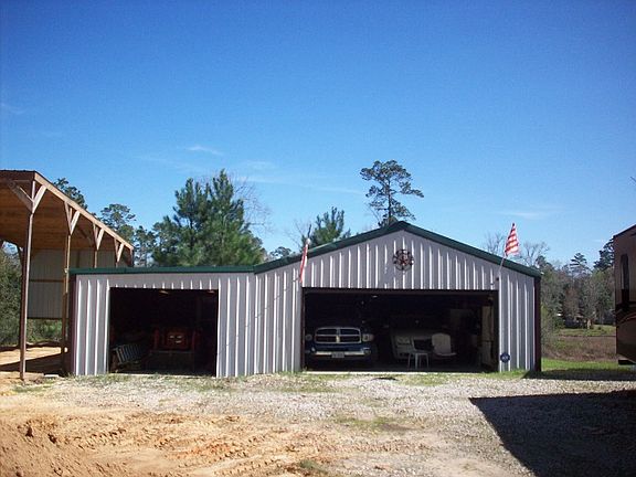 3rd image of 530 Lakeview Cir