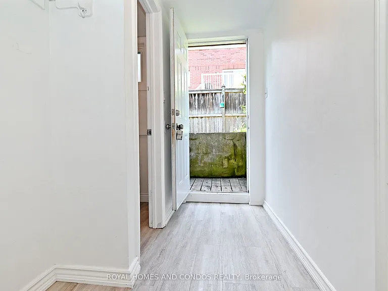 27 Marlena Dr — Photo 6
