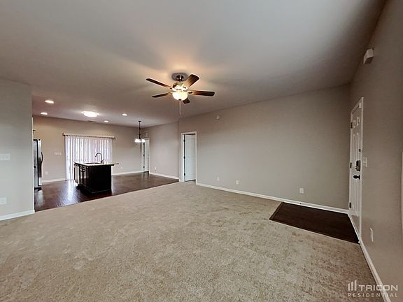 4th image of 150 Carissa Dr