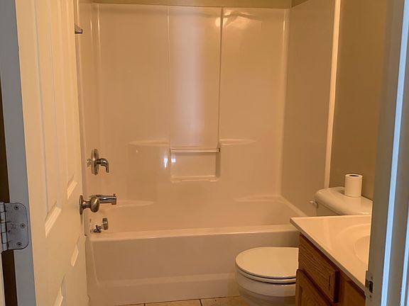 4th image of 625 Broadway St #16862960