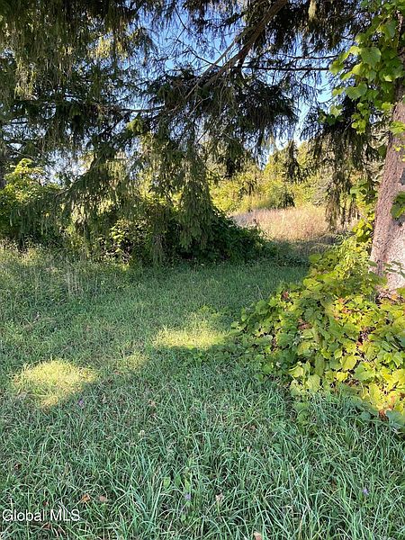 3rd image of 114 Brookmans Corners Road
