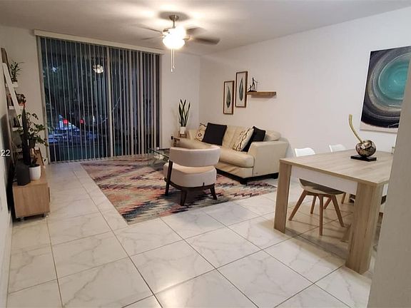 5th image of 8225 Lake Dr APT 206