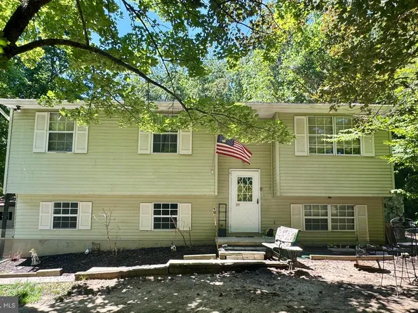 7910 Mount Harmony Ln, Owings, MD 20736
