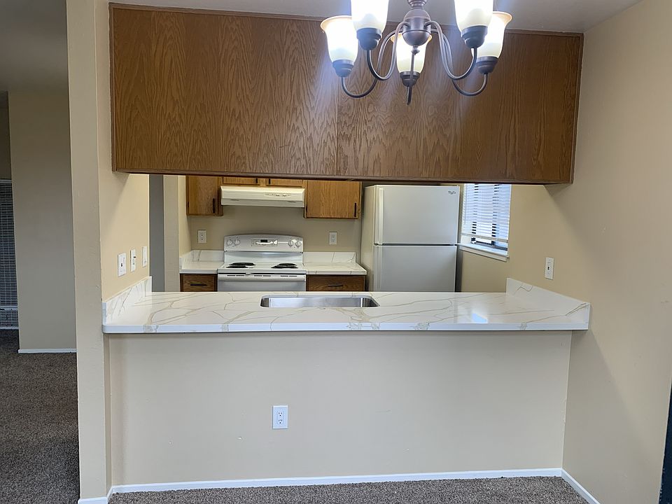 1st image of 3082 Elm Ave APT 2