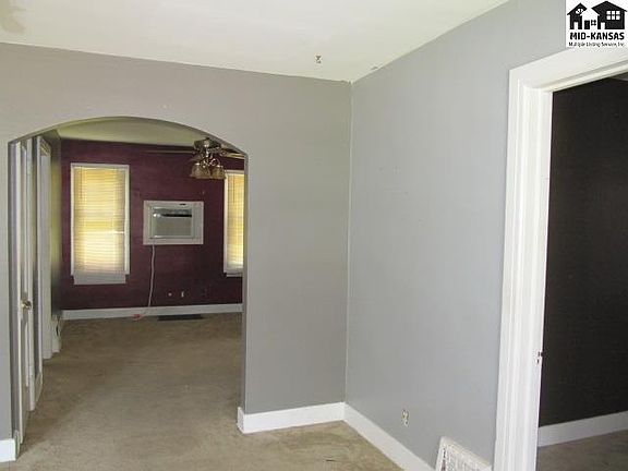 4th image of 418 E 14th Ave