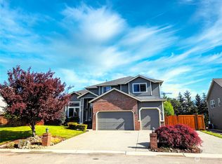 17022 28th St E, Lake Tapps, WA 98391