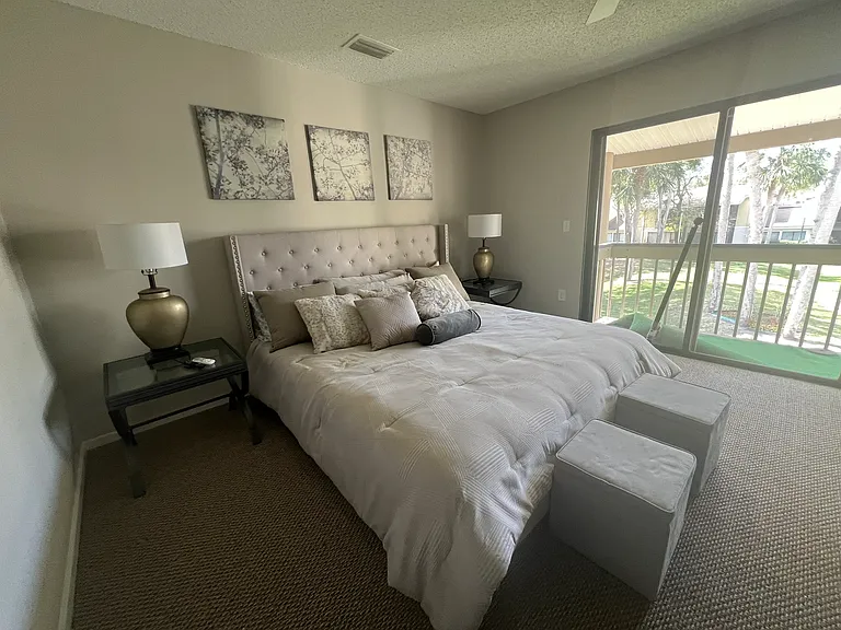 7908 Los Robles Ct — Photo 22