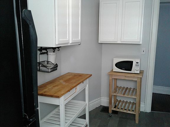 5th image of 888 Elmwood Ave #1