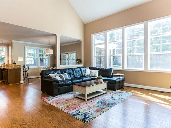 5th image of 571 Millstone Dr