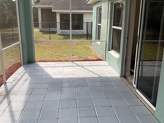 5th image of 61 Radcliffe Dr