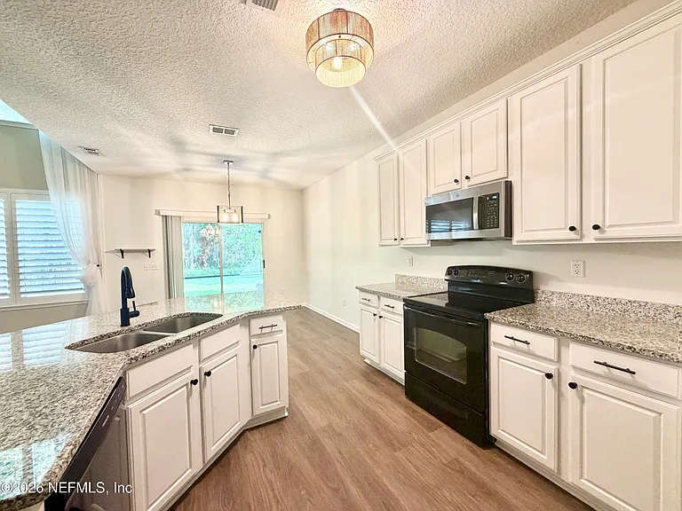 1720 Cross Pines Dr — Photo 5