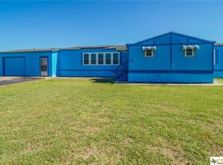 100 Hillview Ct, Troy, TX 76579