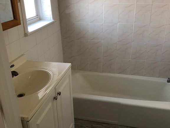 4th image of 7 East St APT 5