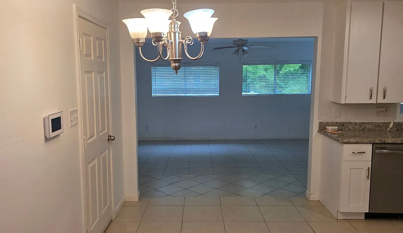 14 Gulf lane 2/2 - Fish village (Lyncrest Manor) — Photo 4