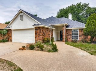 1864 Kings Canyon Cir, Fort Worth, TX 76134