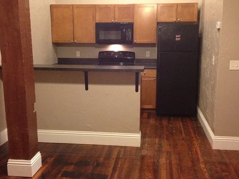 Monroe Street Suites — Photo 3