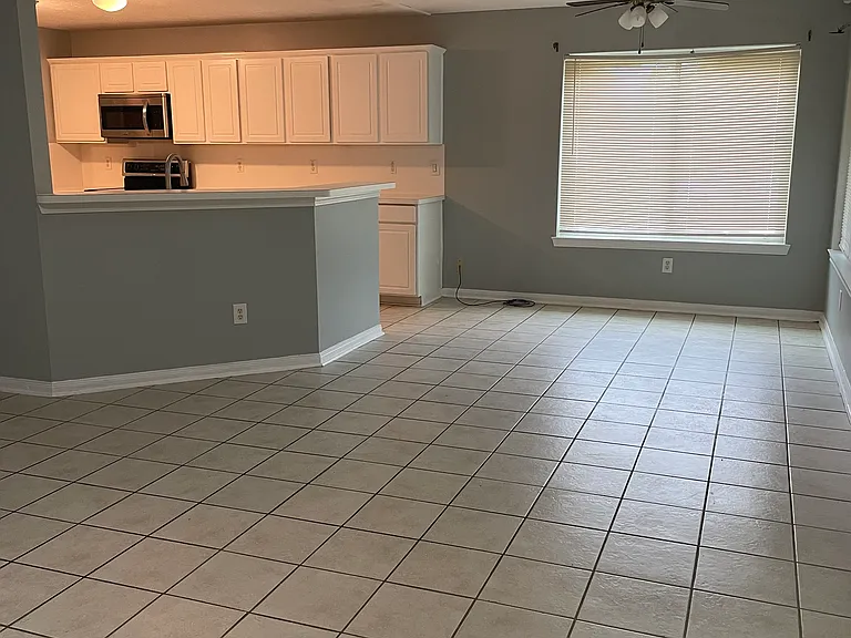 1401 Helmsley Dr — Photo 20