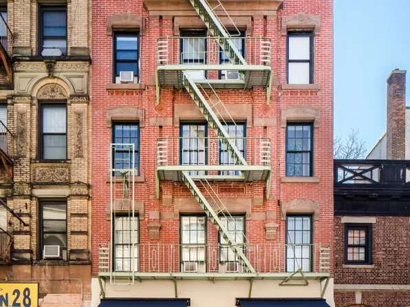 30 Carmine Street image 1 of 6