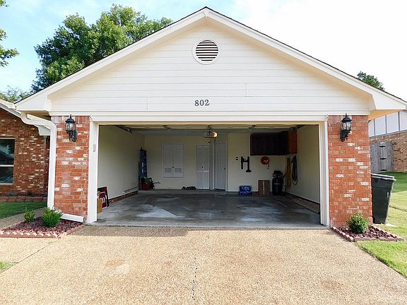 5th image of 802 Northview Dr