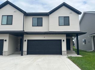 889 60th Ave W #899-A, West Fargo, ND 58078