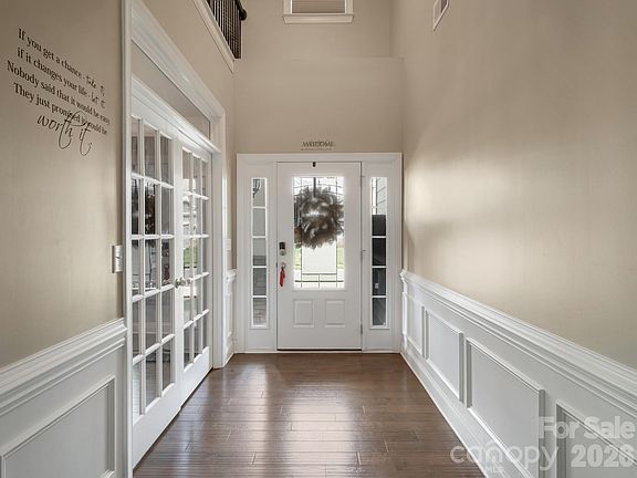 4th image of 9236 Vecchio Dr