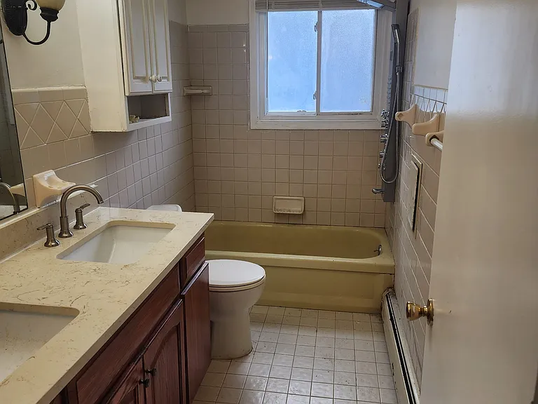 301 Douglas Dr — Photo 13