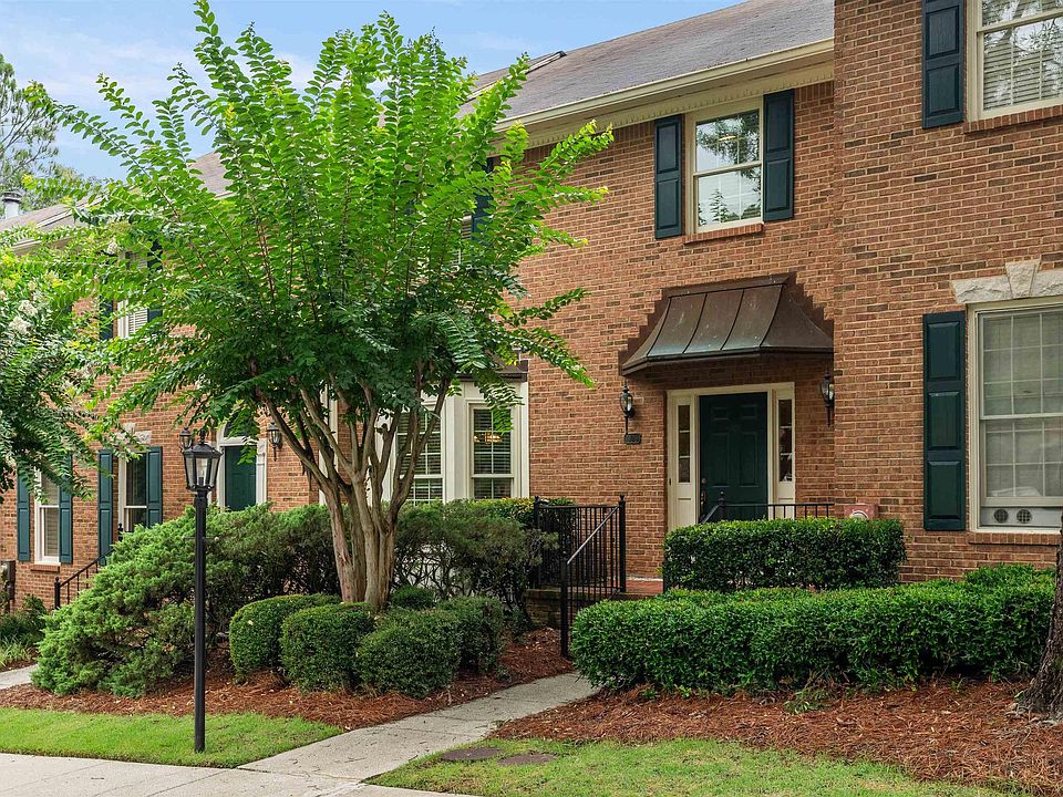 1st image of 909 Chestnut Oaks Cir