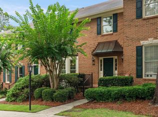 909 Chestnut Oaks Cir, Hoover, AL 35244