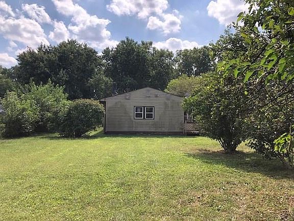 5th image of 1733 E Dudley Ave