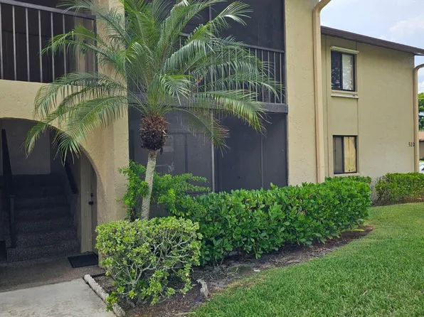 520 Shady Pine Way #D1, Greenacres, FL 33415